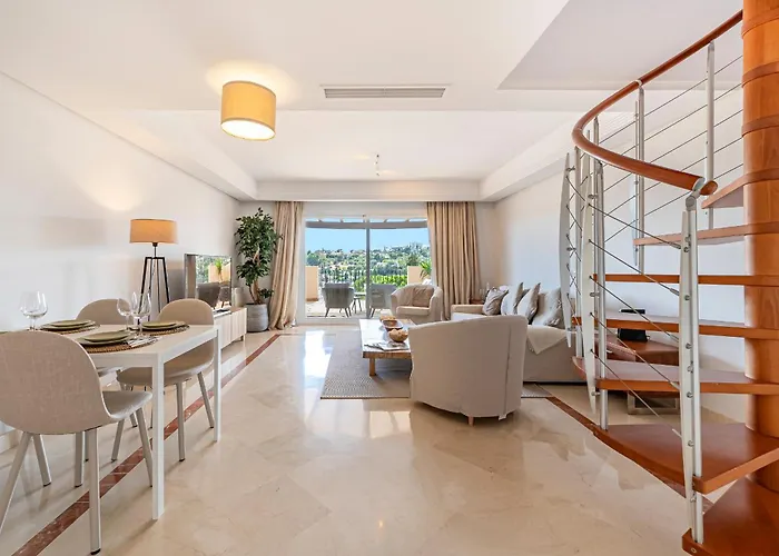 Nueva Andalucia Penthouse