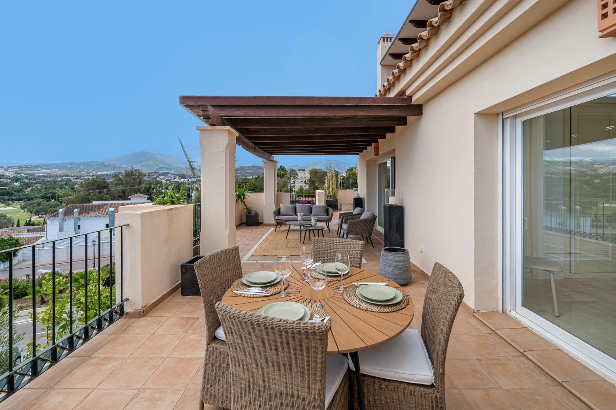 Apartment Nueva Andalucia Penthouse