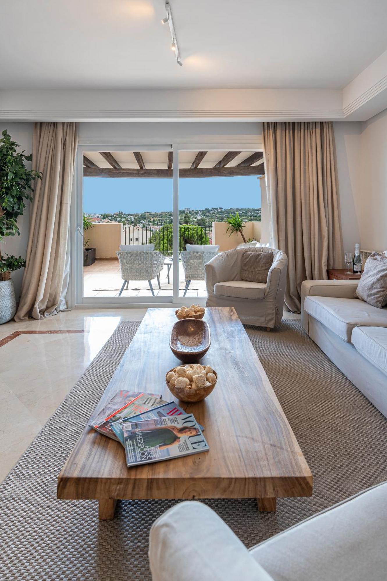 Apartment Nueva Andalucia Penthouse