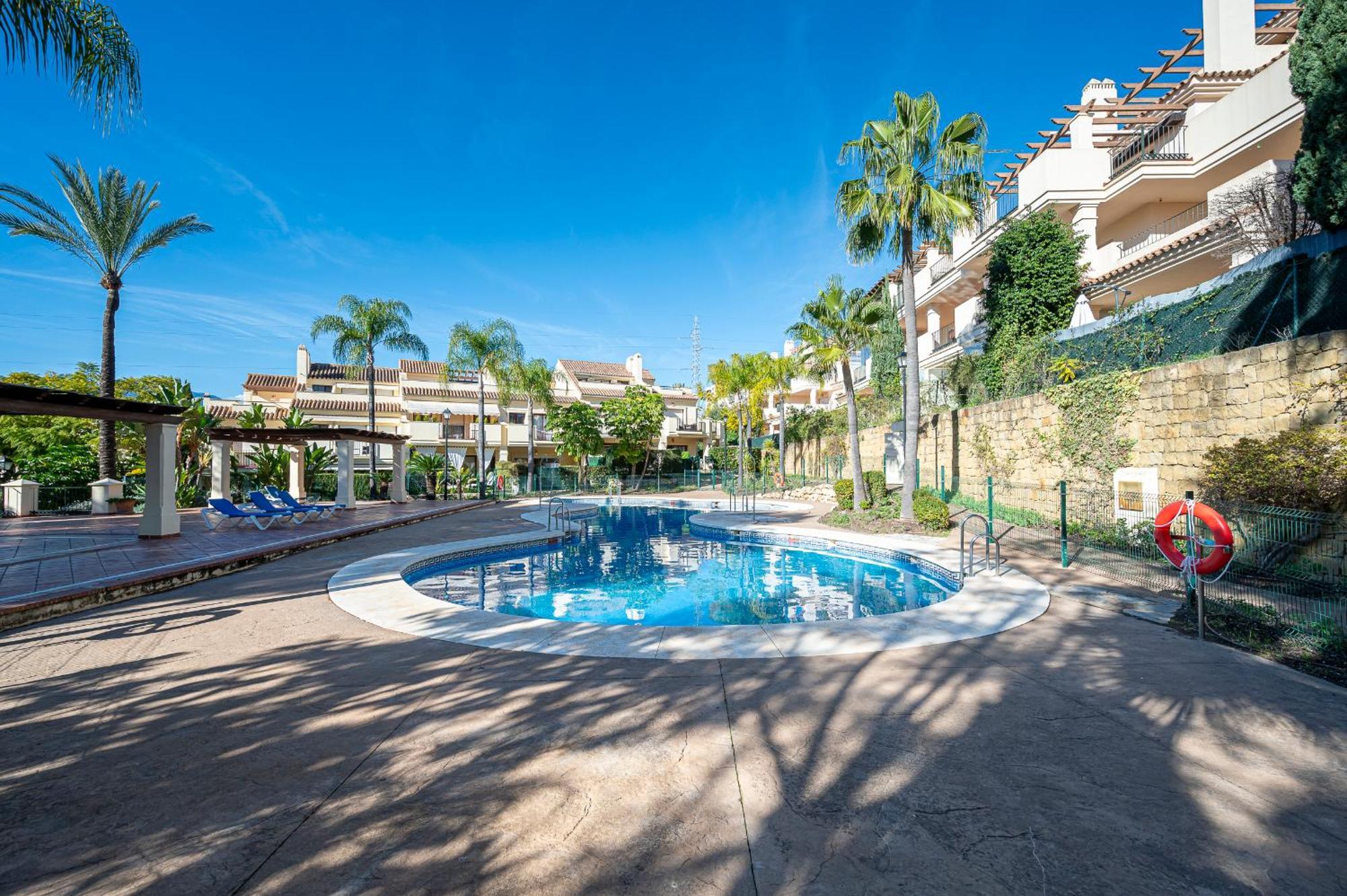 Nueva Andalucia Penthouse Apartment